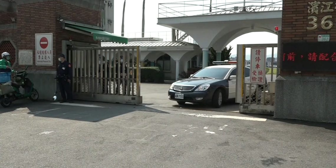 騎單車誤入松山機場跑道管制區 老翁遭依違反民航法調查